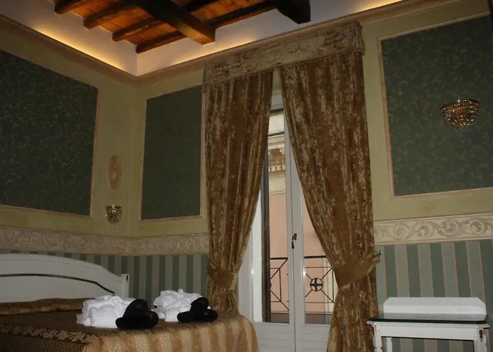 Upper View Suite